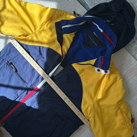 Vintage Tommy Hilfiger 90s Jacket Water Repellent Jacket With Packable Hood - Picture 7 of 8